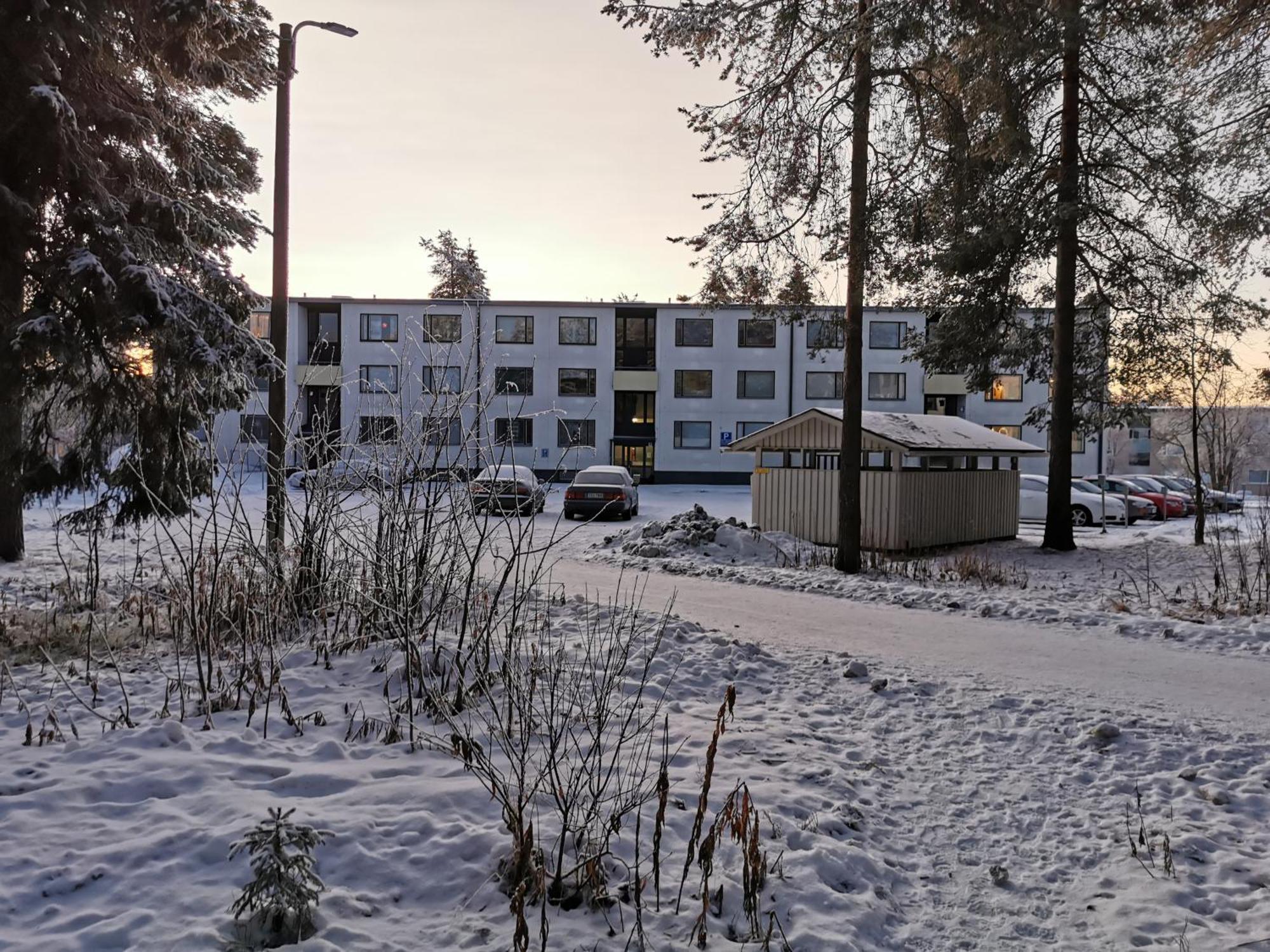 Cozy Korkalovaara Top Floor Apartment 로바니에미 외부 사진